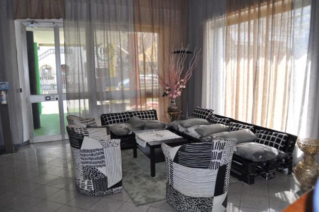 Hotel Rigobello Riccione Luaran gambar