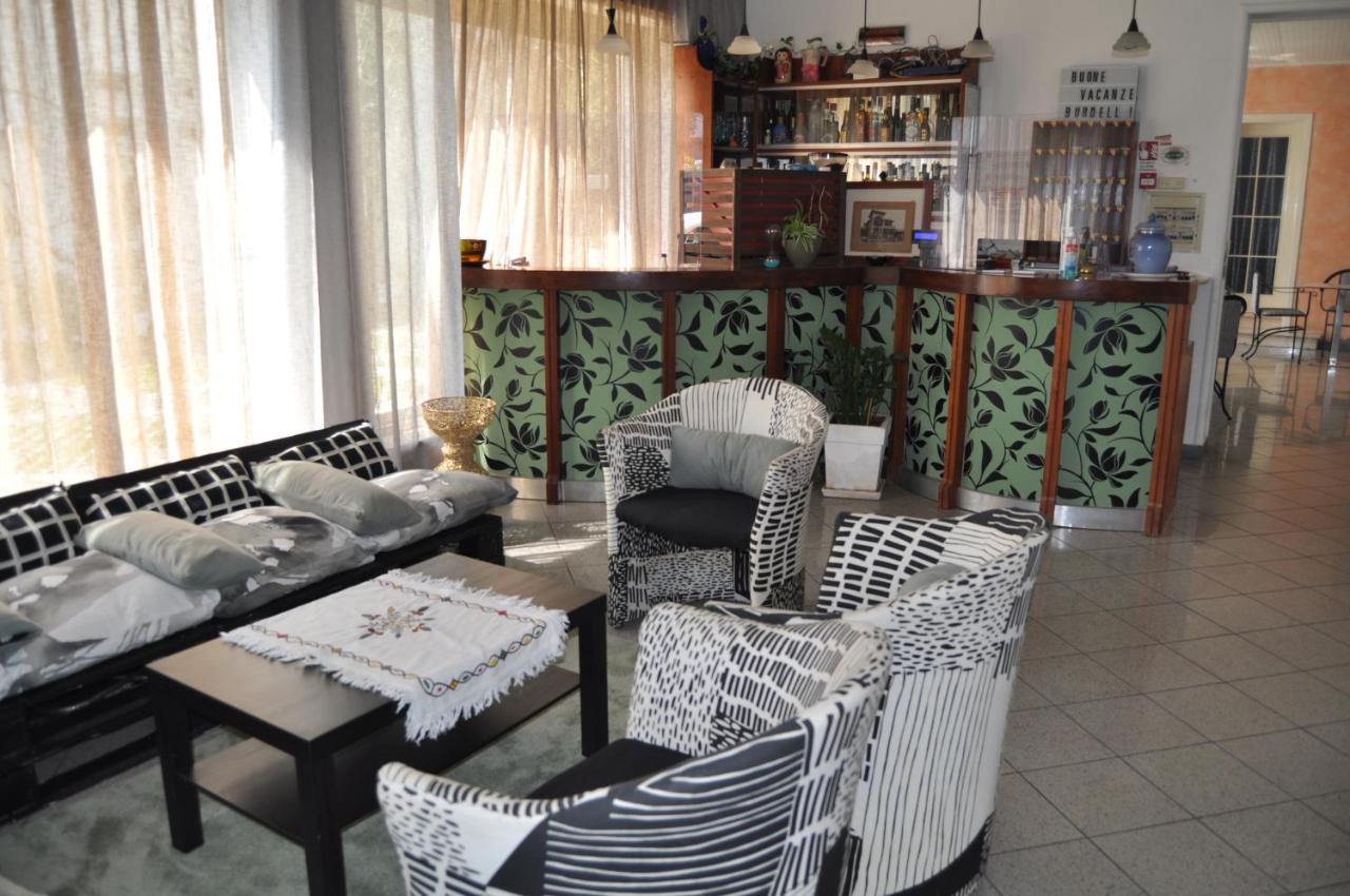 Hotel Rigobello Riccione Luaran gambar